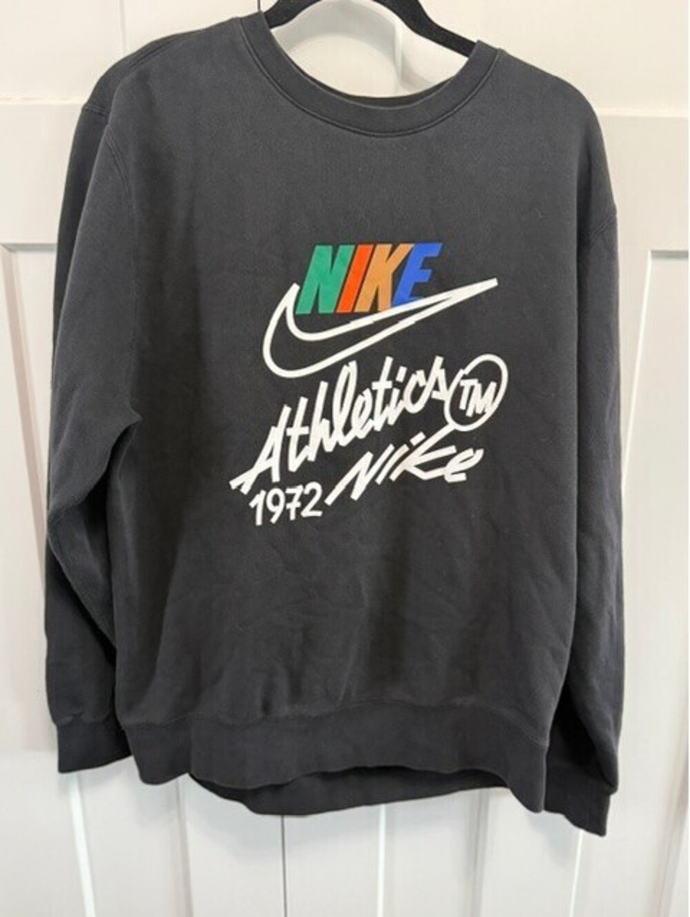 Nike club fleece Men's crewneck black sweatshirt